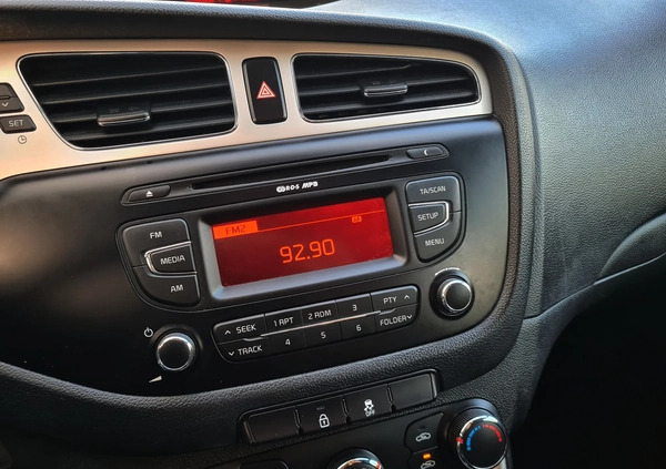 Kia Ceed cena 34499 przebieg: 61230, rok produkcji 2014 z Wasilków małe 781